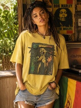 Bob Marley And The Wailers Yellow Graphic Tee M Reggae Rasta Vintage Style Band